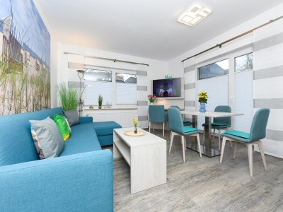 Apartment Moderne Ferienwohnung mit Terrasse in ruhiger Lage in East Frisia - Apartment