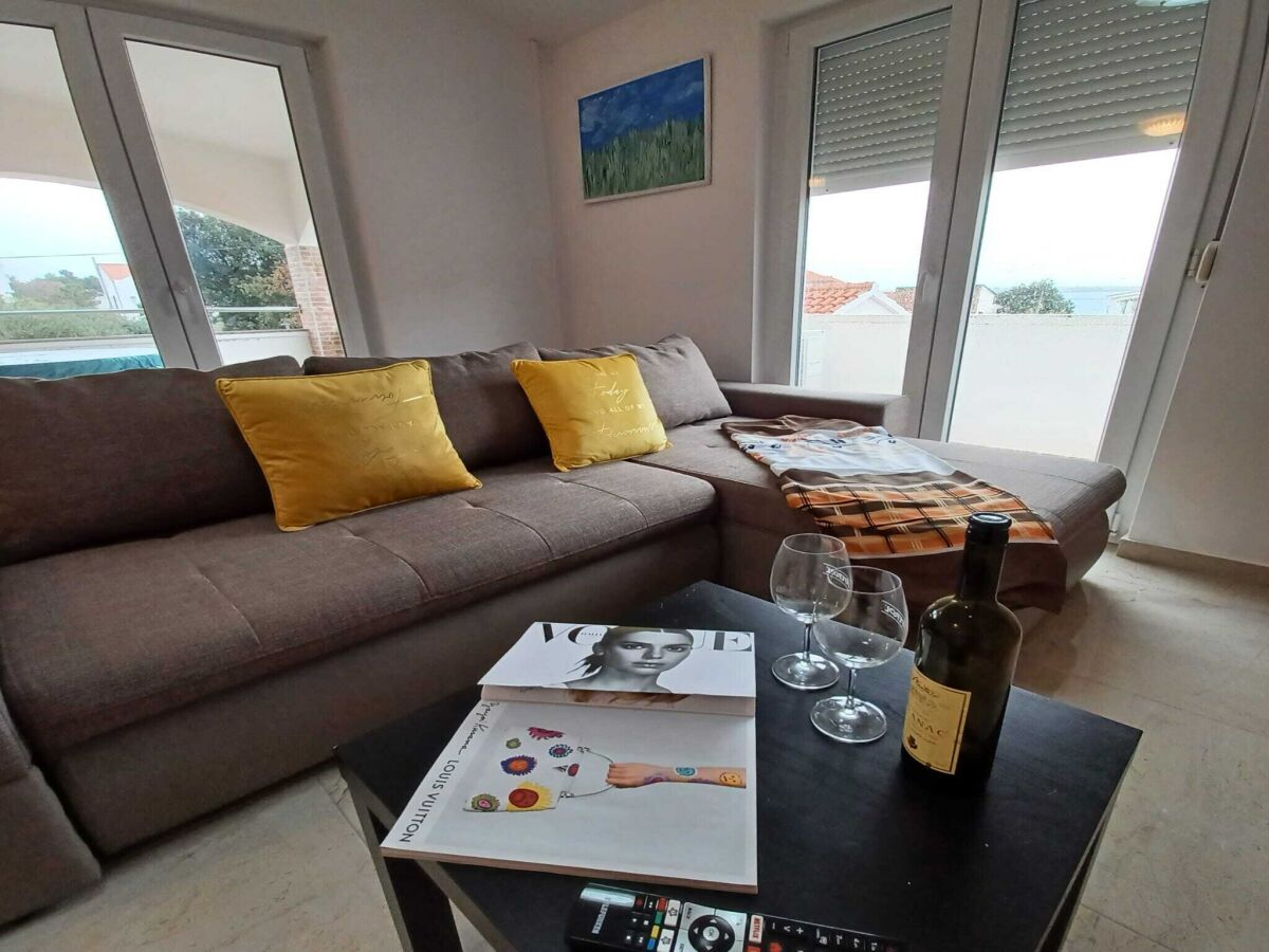 Apartment Beachfront Apartment with Balcony and Sea View