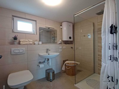 Apartment Beachfront Apartment with Balcony and Sea View - Features photo 19