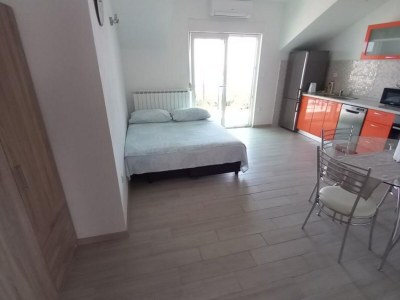 Apartment Superior One Bedroom Apartment with Balcony and Sea View - Features photo 10