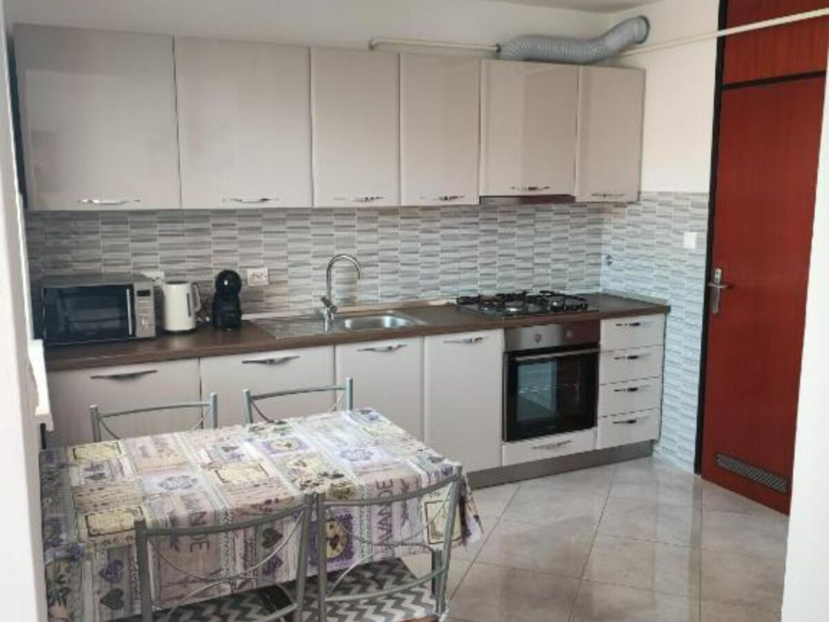 Apartment One Bedroom Apartment with Balcony - Features photo 3