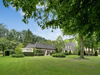 Villa Beautiful Villa in Drunen with Private Heated Pool - Outdoor photo 13