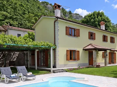 Holiday house Four-bedroom house with terrace Dolenja Vas, Central Istria - Središnja Istra K-24521 in Dolenja Vas - Holiday house