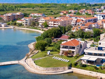 Apartment Two bedroom apartment near beach Privlaka, Zadar A-24599-c - Outdoor photo 3
