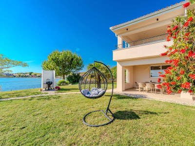 Apartment Two bedroom apartment near beach Privlaka, Zadar A-24599-c - Outdoor photo 10