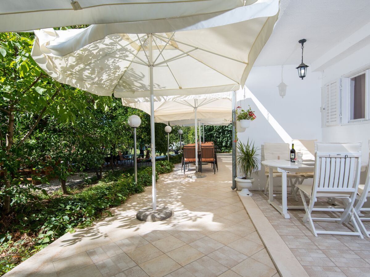 Apartment Two bedroom apartment with terrace Žuljana, Pelješac A-4574-b