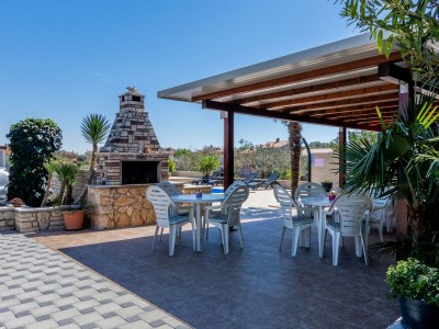 Apartment Two bedroom apartment with terrace Valbandon, Fažana A-2201-d - Outdoor photo 7