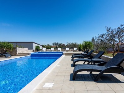 Apartment Two bedroom apartment with terrace Valbandon, Fažana A-2201-d - Outdoor photo 9
