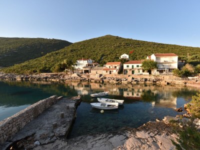 Apartment Two bedroom apartment with terrace and sea view Cove Zarace (Gdinj), Hvar A-4597-a - Outdoor photo 6