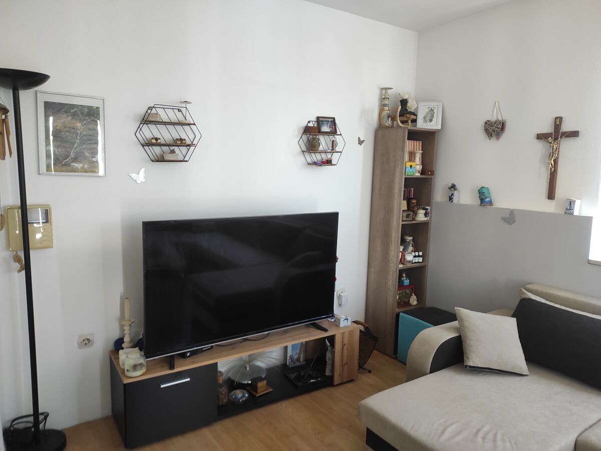 Apartment Two bedroom apartment with terrace and sea view Supetar, Brač A-5627-a - Outdoor photo 5