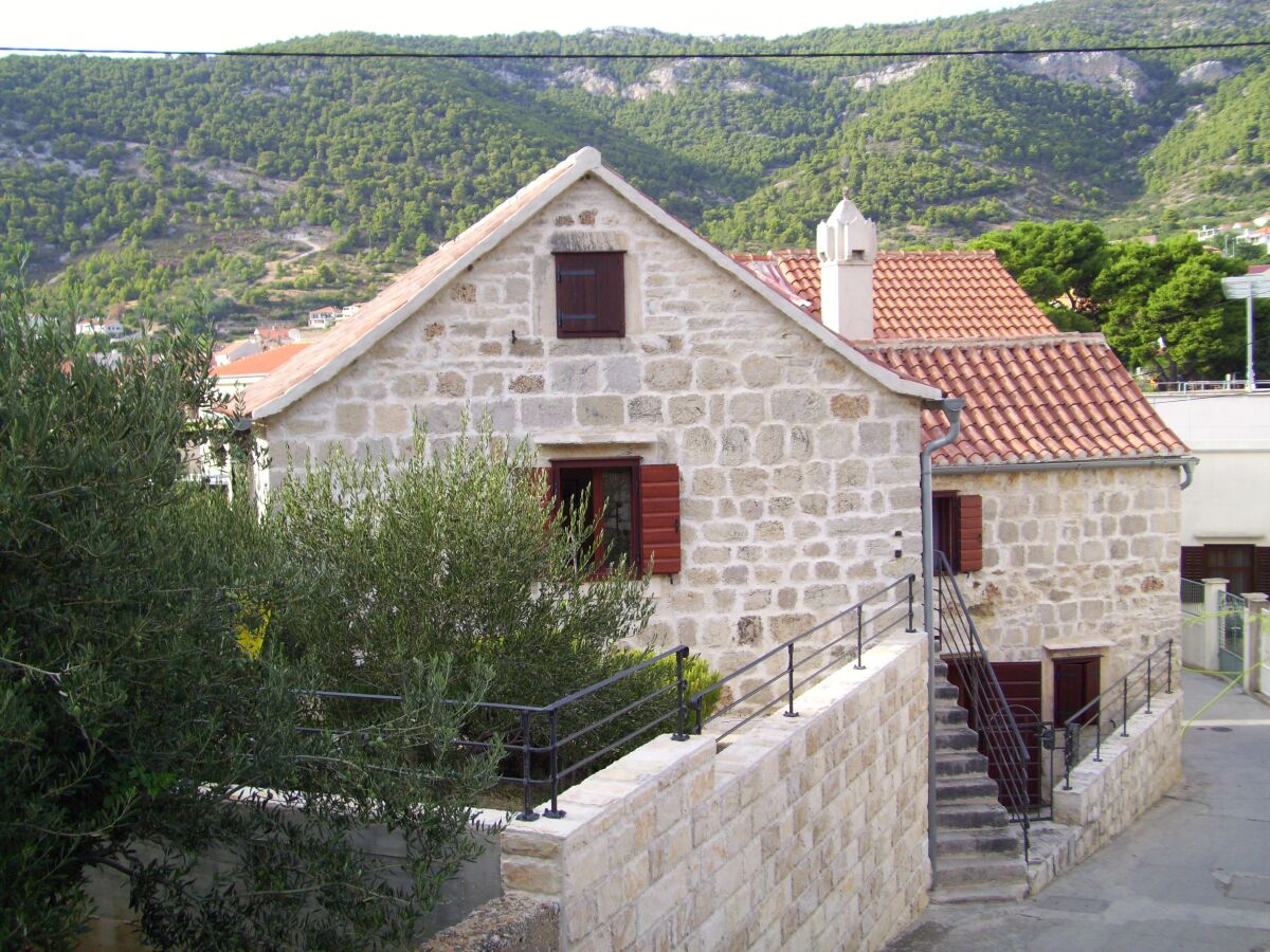 Apartment Two bedroom apartment with terrace Komiža, Vis A-9247-b - Outdoor photo 2