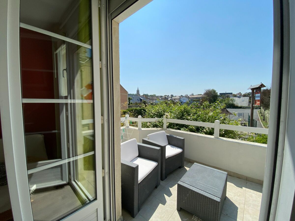 Apartment Apartment by Sandy Beach in Arromanches - Outdoor photo 4