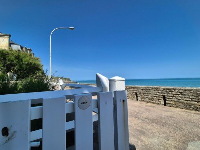 Apartment Apartment by Sandy Beach in Arromanches - Environment photo 18