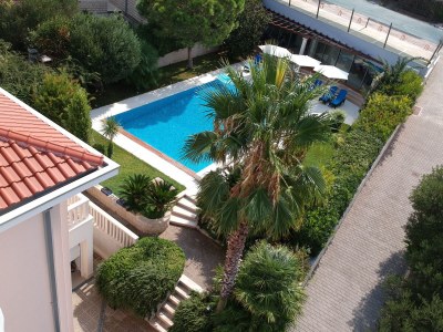 Apartment Two bedroom apartment with terrace Splitska, Brač A-23224-b - Outdoor photo 4
