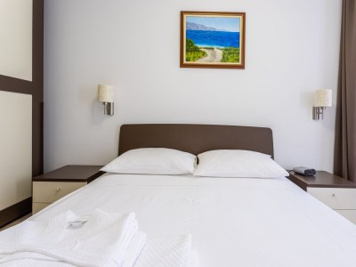 Apartment Two bedroom apartment with terrace Splitska, Brač A-23224-b - Outdoor photo 42