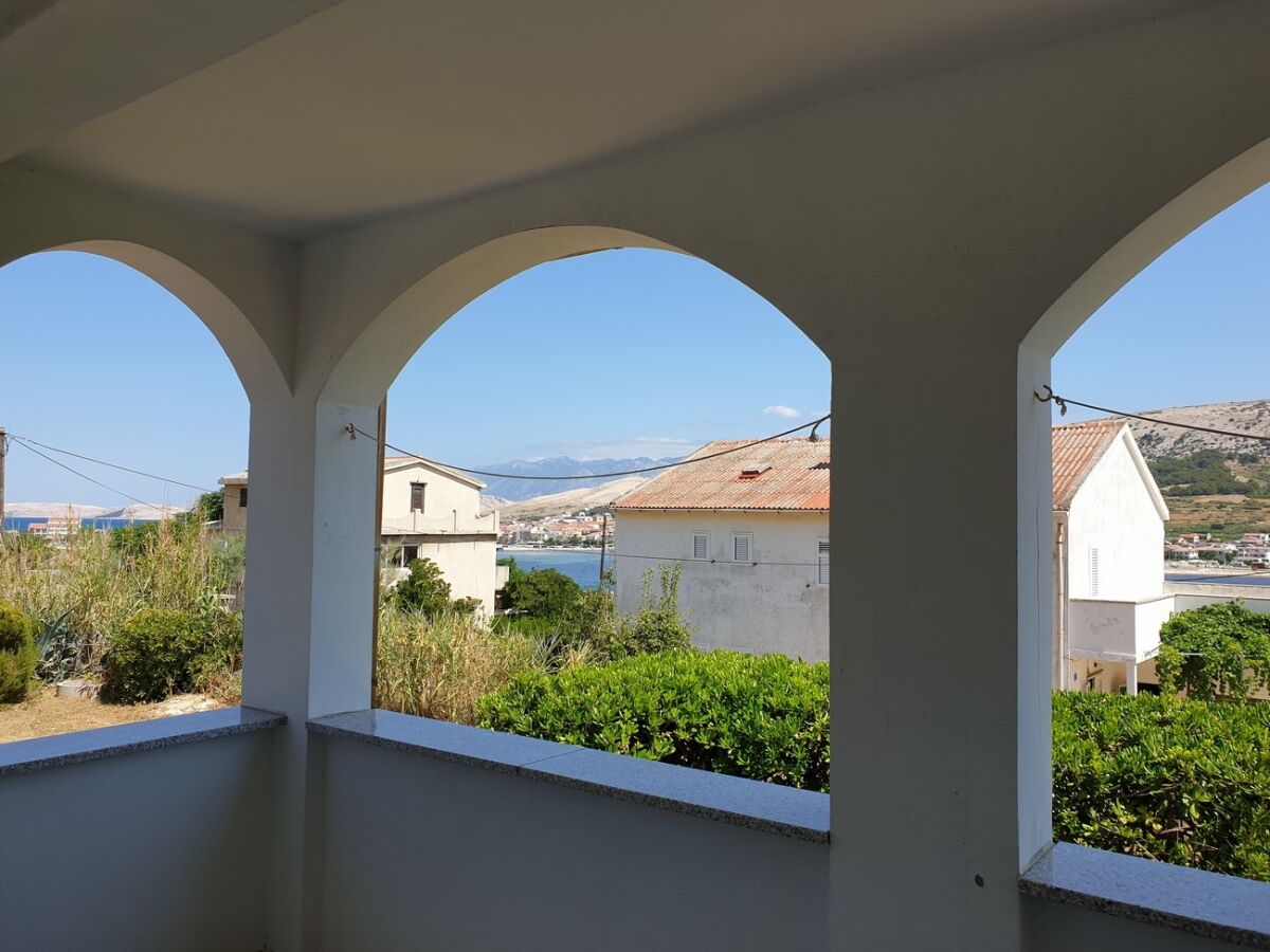 Apartment One bedroom apartment with terrace and sea view Pag A-23764-a