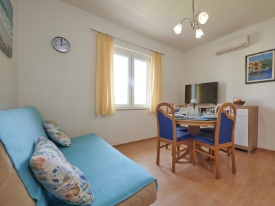 Apartment Two bedroom apartment with terrace and sea view Okrug Gornji, Čiovo A-20055-a - Outdoor photo 5