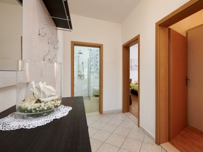 Apartment Two bedroom apartment with terrace and sea view Okrug Gornji, Čiovo A-20055-a - Outdoor photo 11