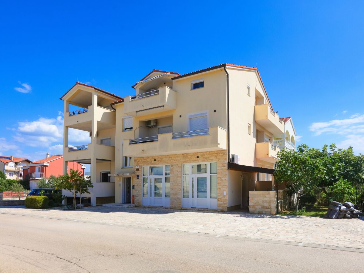 Apartment One bedroom apartment with balcony Srima - Vodice, Vodice A-23593-c - Outdoor photo 4
