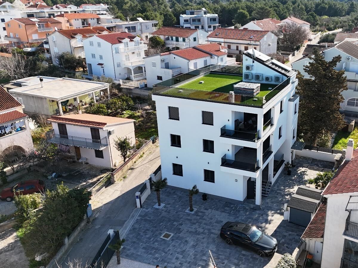 Apartment Two bedroom apartment near beach Srima - Vodice, Vodice A-24956-c - Outdoor photo 3