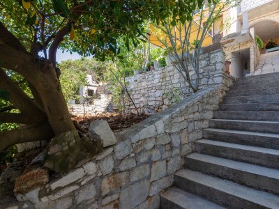 Apartment Two bedroom apartment near beach Zavalatica, Korčula A-187-b - Outdoor photo 8