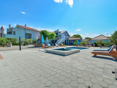 Apartment Two bedroom apartment with terrace Privlaka, Zadar A-5762-c - Outdoor photo 5