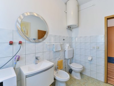 Apartment Two bedroom apartment with terrace Privlaka, Zadar A-5762-c - Outdoor photo 29