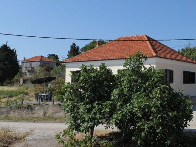 Apartment Two bedroom apartment with terrace and sea view Savar, Dugi otok A-8127-a - Outdoor photo 5