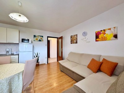 Apartment Two bedroom apartment with terrace Šilo, Krk A-18715-a - Outdoor photo 7