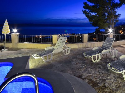 Apartment One bedroom apartment with terrace and sea view Baška Voda, Makarska A-12442-d - Outdoor photo 12