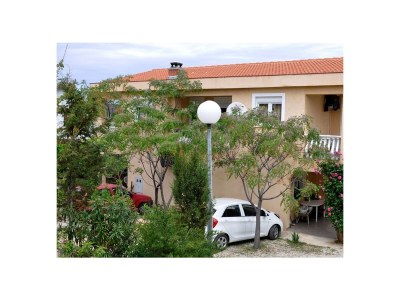 Apartment Studio flat with balcony Vir AS-13686-a in Vir - Apartment
