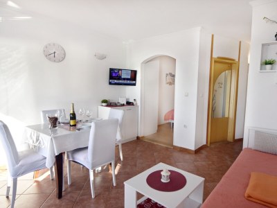 Apartment One bedroom apartment with terrace and sea view Savudrija, Umag A-20295-a - Outdoor photo 9