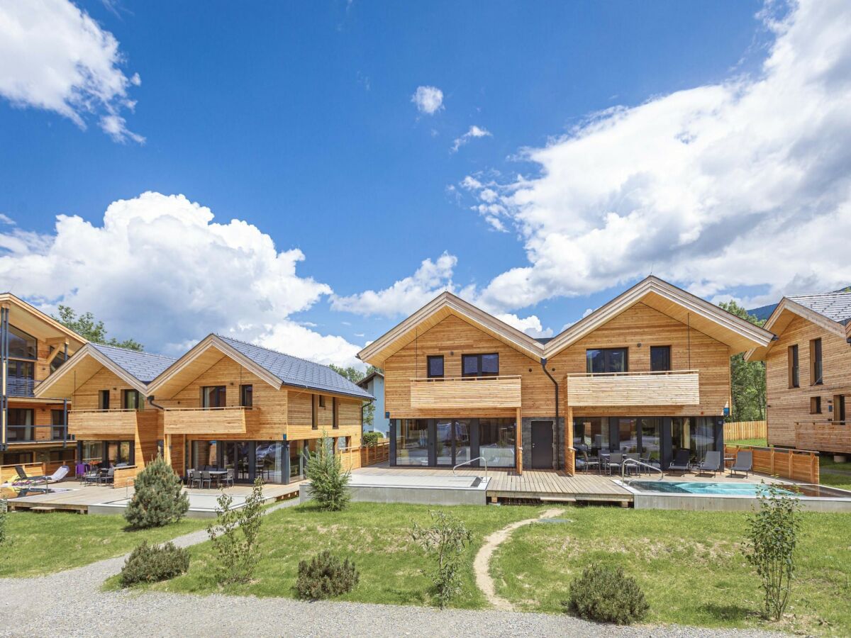 Holiday park Attraktives Ferienhaus mit Pool (ohne Kaution)