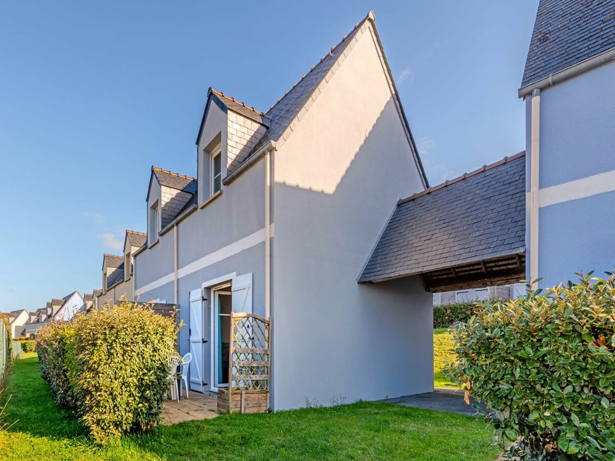 Holiday house Sunny Pentrez home near the beach