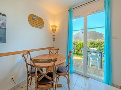 Holiday house Sunny Pentrez home near the beach - Features photo 10