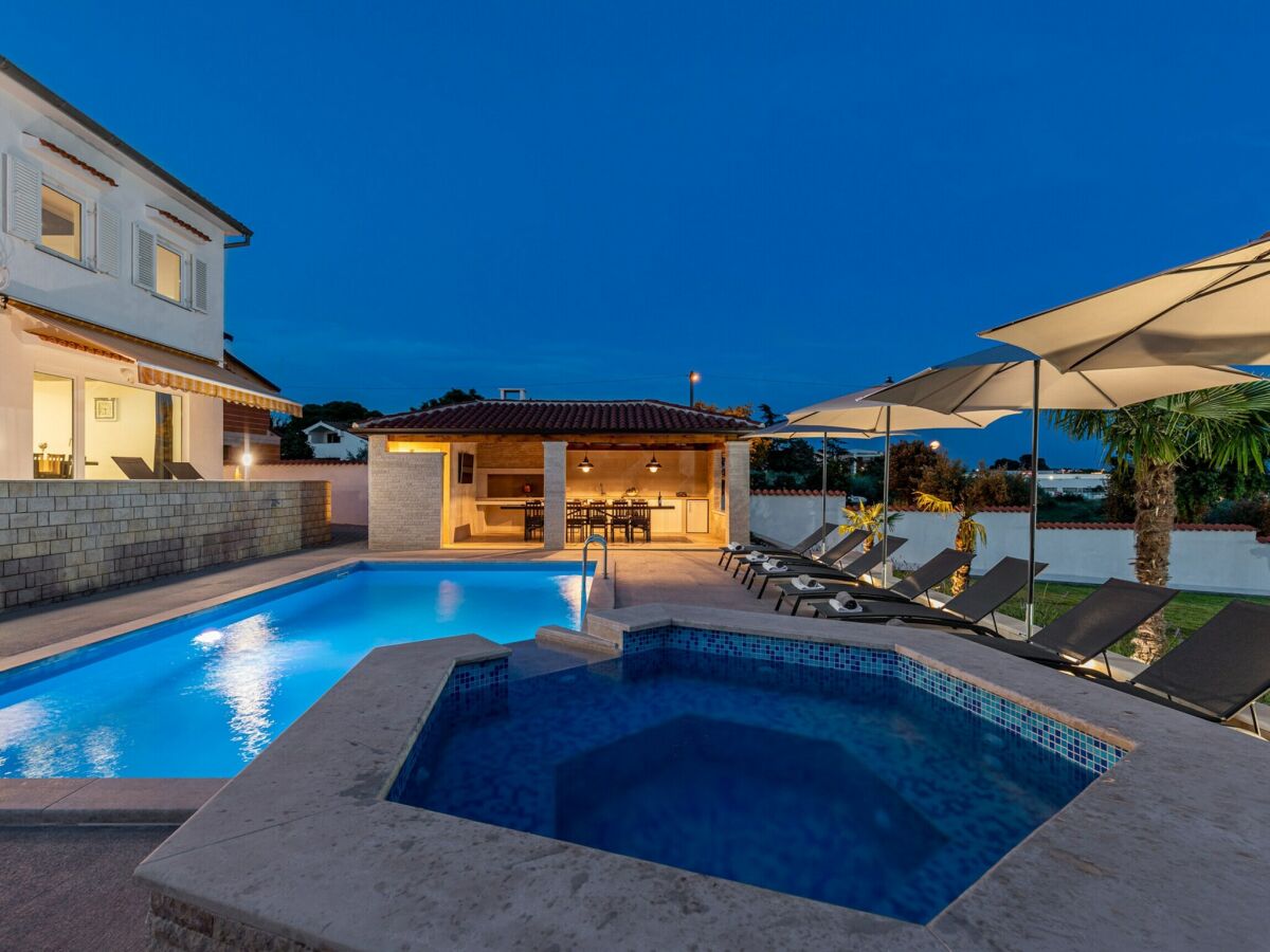 Villa Aesthetic villa with private pool