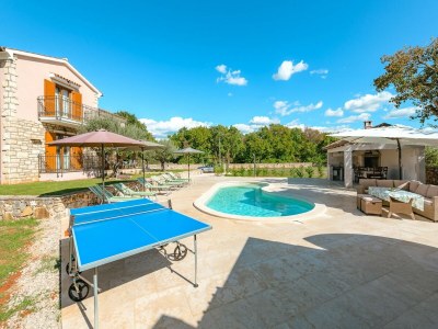 Villa Villa in Sveti Lovrec near Ski Resort - Outdoor photo 4
