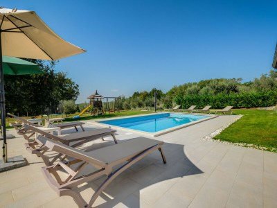 Villa Villa in Srebrnići mit Pool am Marea Strand - Outdoor photo 10