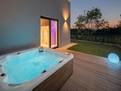 Villa Luxusvilla in Tar mit Aussicht - Outdoor photo 5