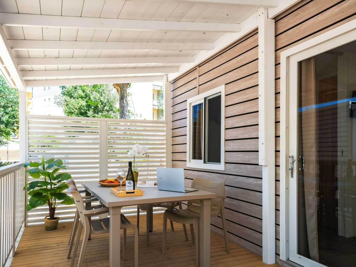 caravan Lodge in Rimini Family Village near the beach - Outdoor photo 3