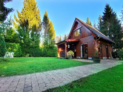 Bungalow Terrace Apartment with Lush Garden - Outdoor photo 3