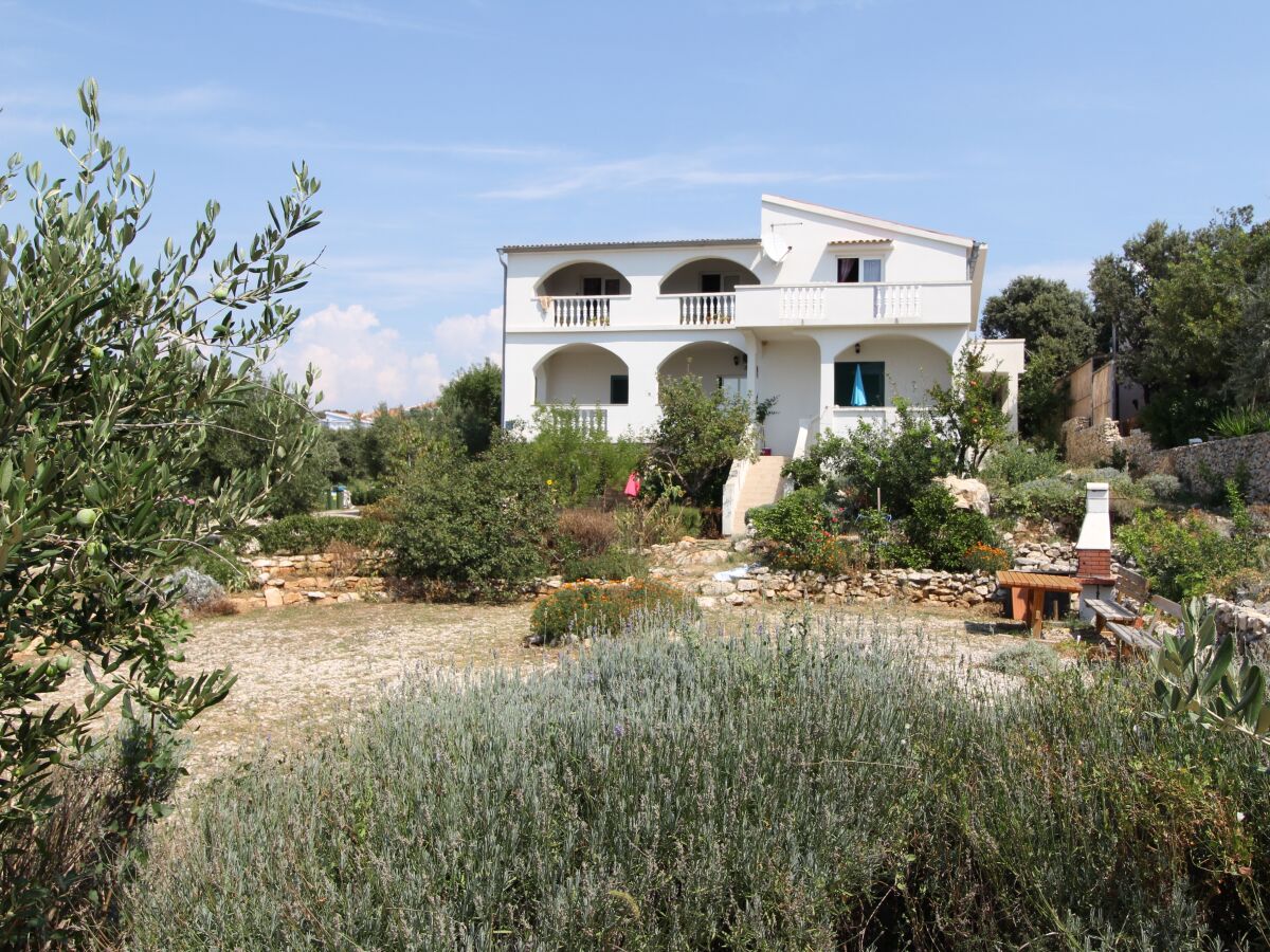 Apartment Two bedroom apartment near beach Mandre, Pag A-4084-a - Outdoor photo 5