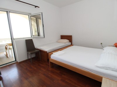 Apartment Two bedroom apartment near beach Mandre, Pag A-4084-a - Outdoor photo 34