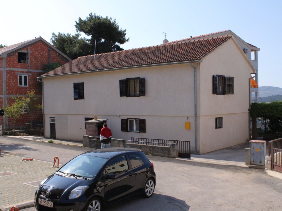 Apartment Two bedroom apartment near beach Žaborić, Šibenik A-6097-a - Outdoor photo 2