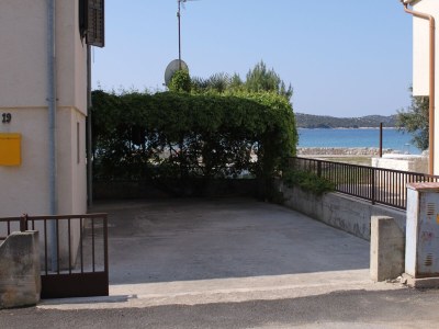 Apartment Two bedroom apartment near beach Žaborić, Šibenik A-6097-a - Outdoor photo 8