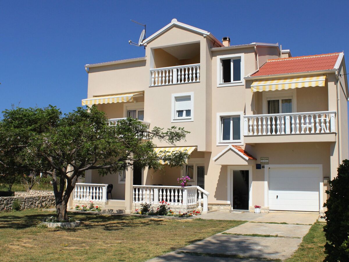 Apartment One bedroom apartment near beach Vlašići, Pag A-6523-c