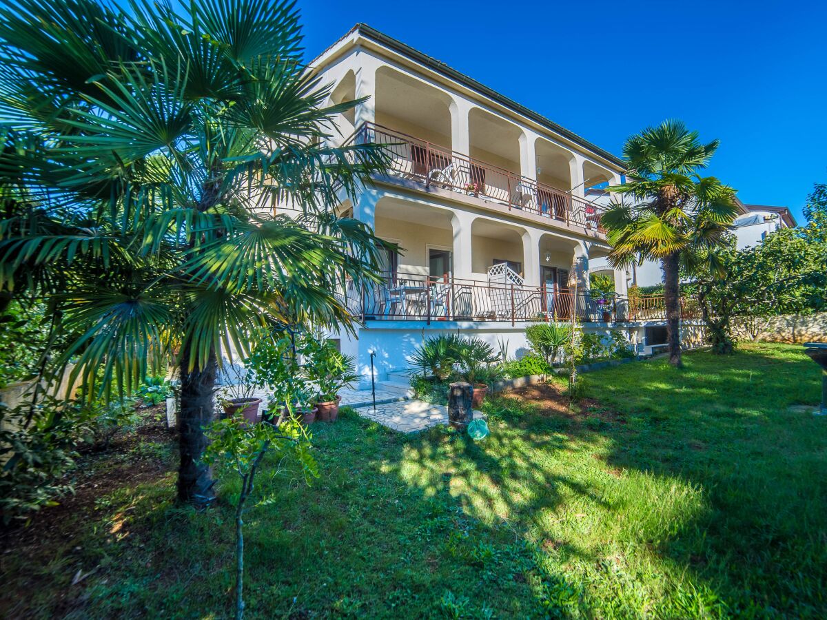 Apartment Two bedroom apartment with terrace Poreč A-6984-a - Outdoor photo 2
