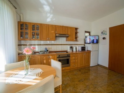 Apartment Two bedroom apartment with terrace Poreč A-6984-a - Outdoor photo 13