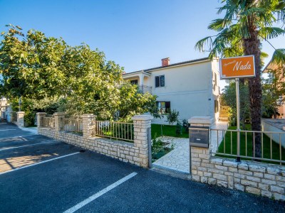 Apartment One bedroom apartment with terrace Poreč A-6984-b - Outdoor photo 5