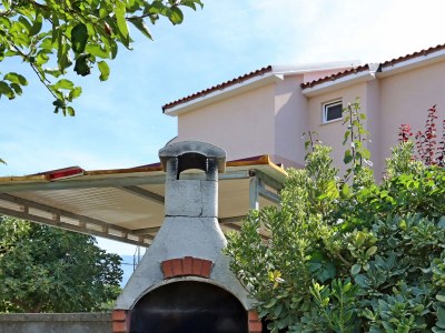 Apartment Two bedroom apartment with terrace and sea view Lopar, Rab A-21808-a - Outdoor photo 6